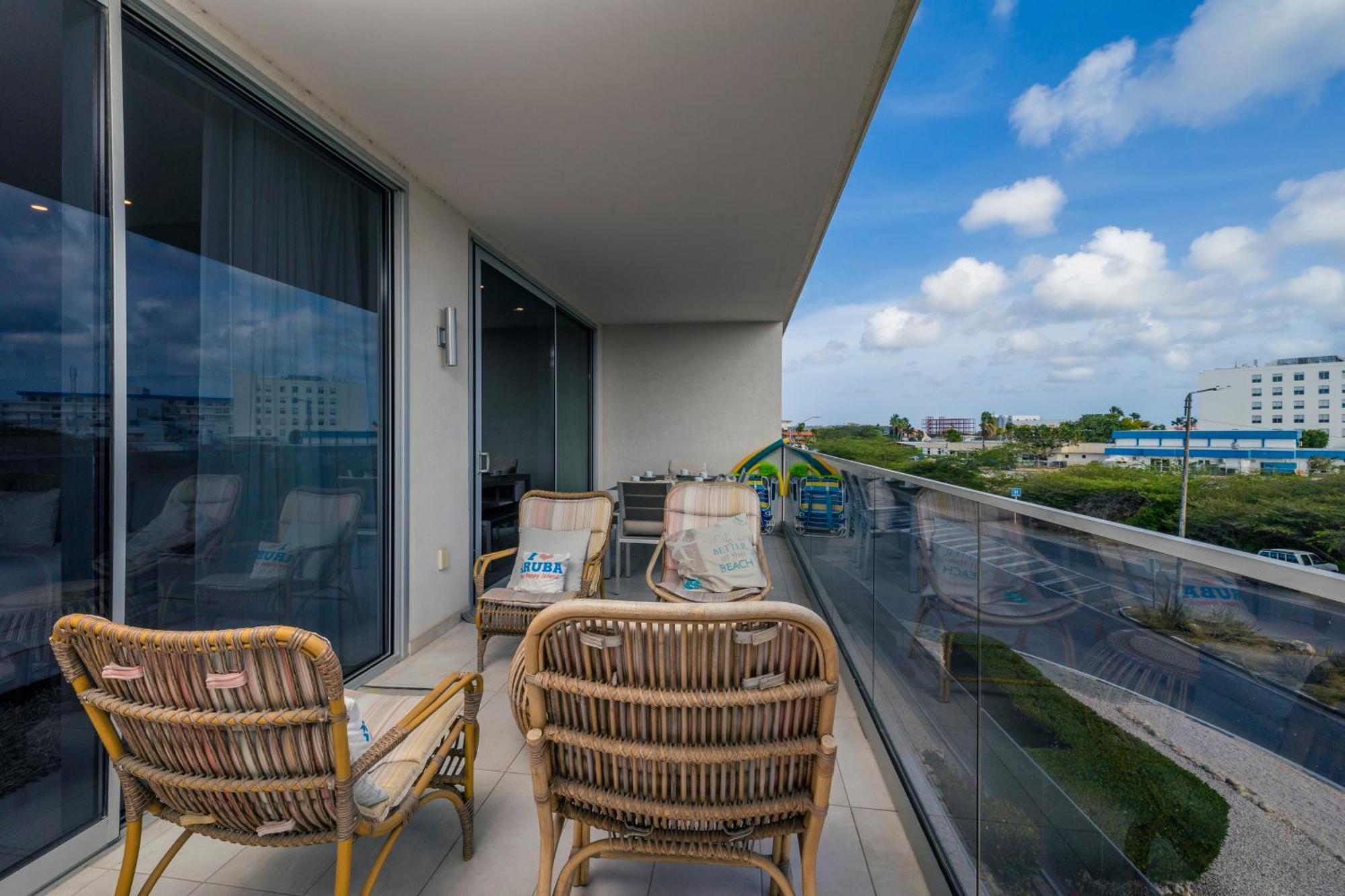 O Condominium Beachfront Residences, By Bocobay Aruba Palm Beach Rom bilde